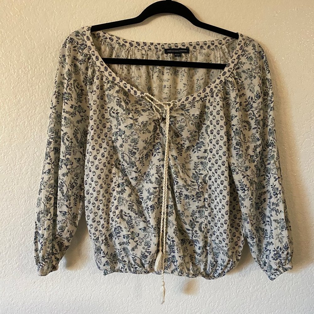 American Eagle Floral Off-White Peasant Top (H)